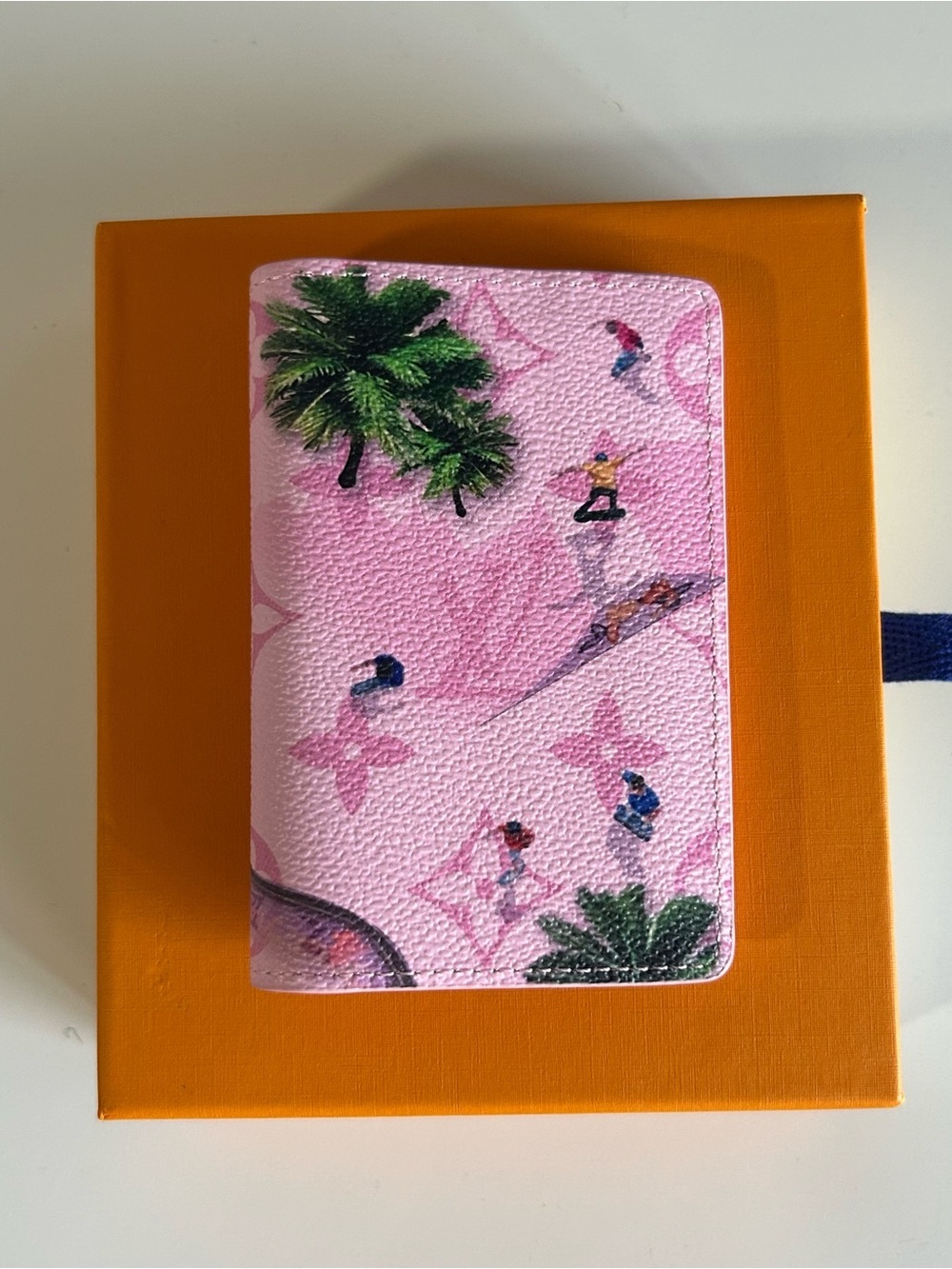 Louis Vuitton Skateboard Pink Pocket Organizer - Picture 1 of 4